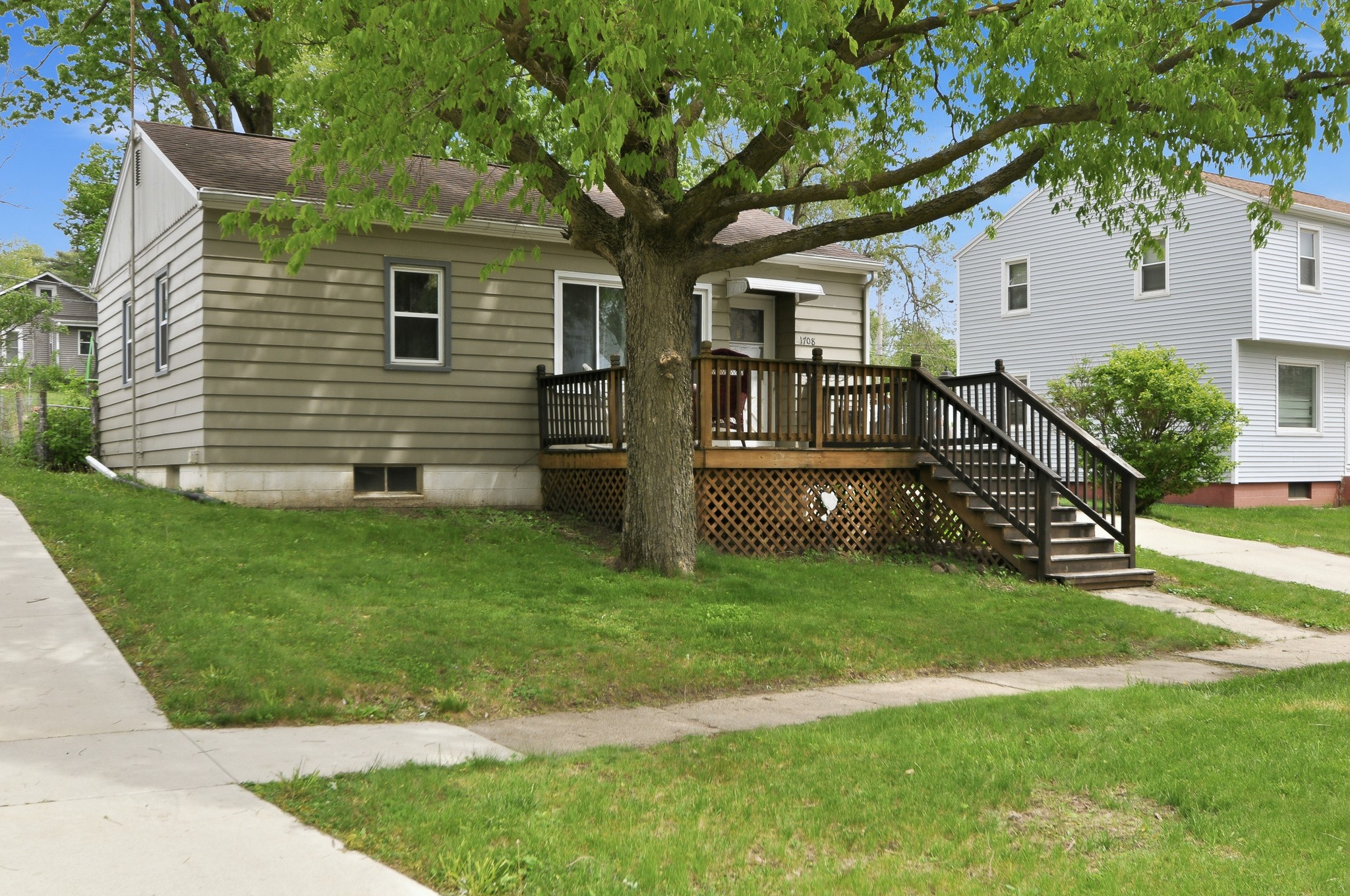 1708 W 3rd Street