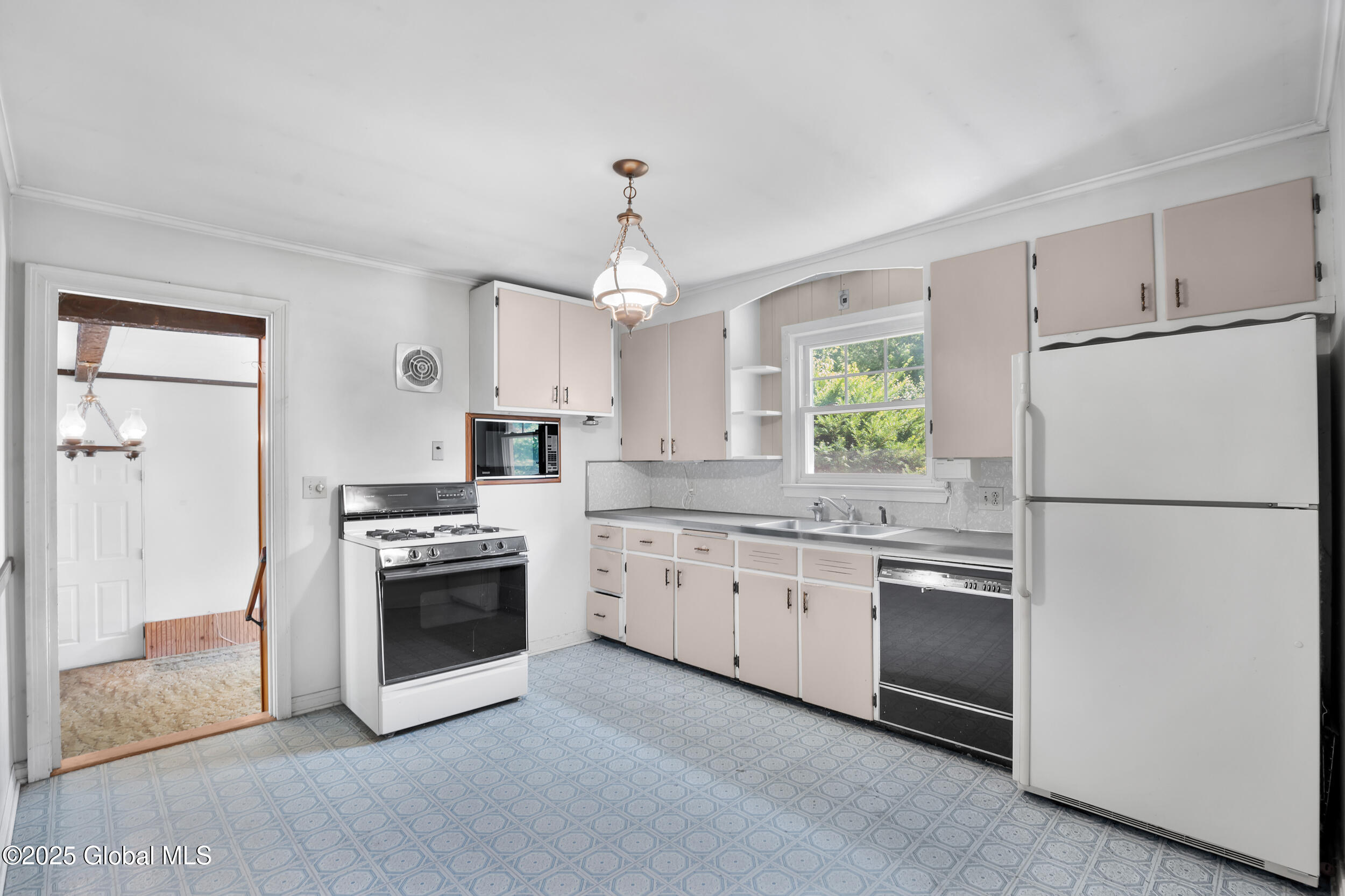 13 Collamer Drive