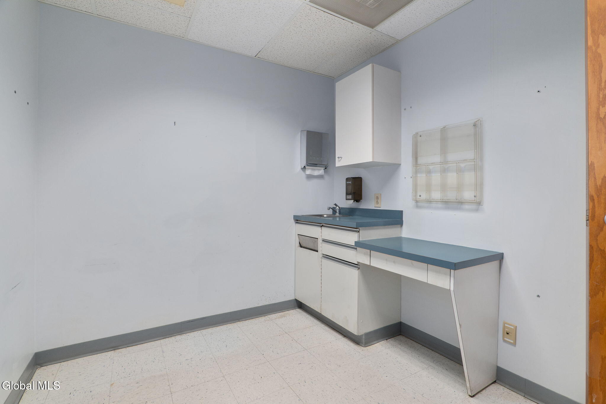 1201 Nott Street, Suite 102