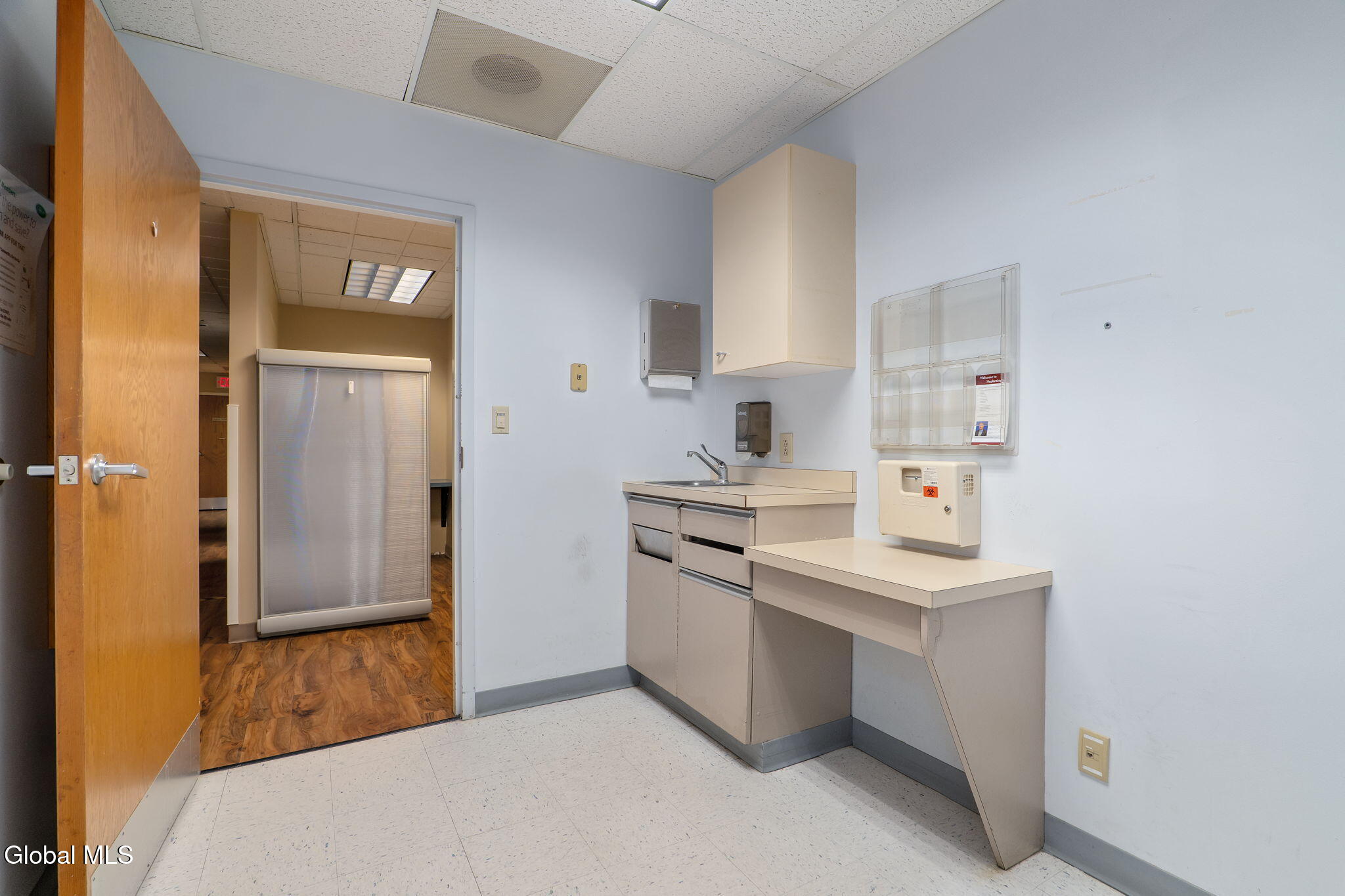 1201 Nott Street, Suite 102