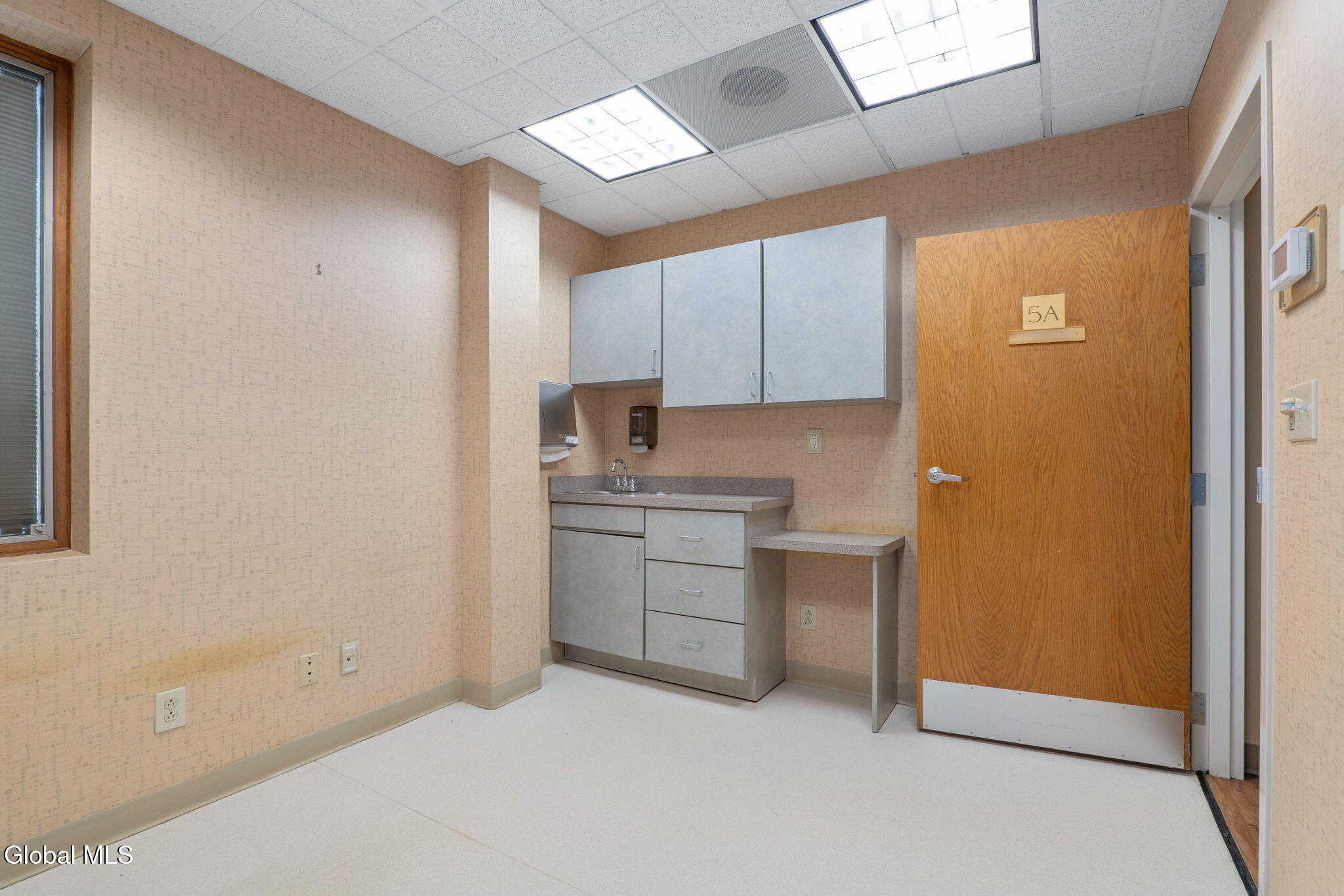 1201 Nott Street, Suite 102