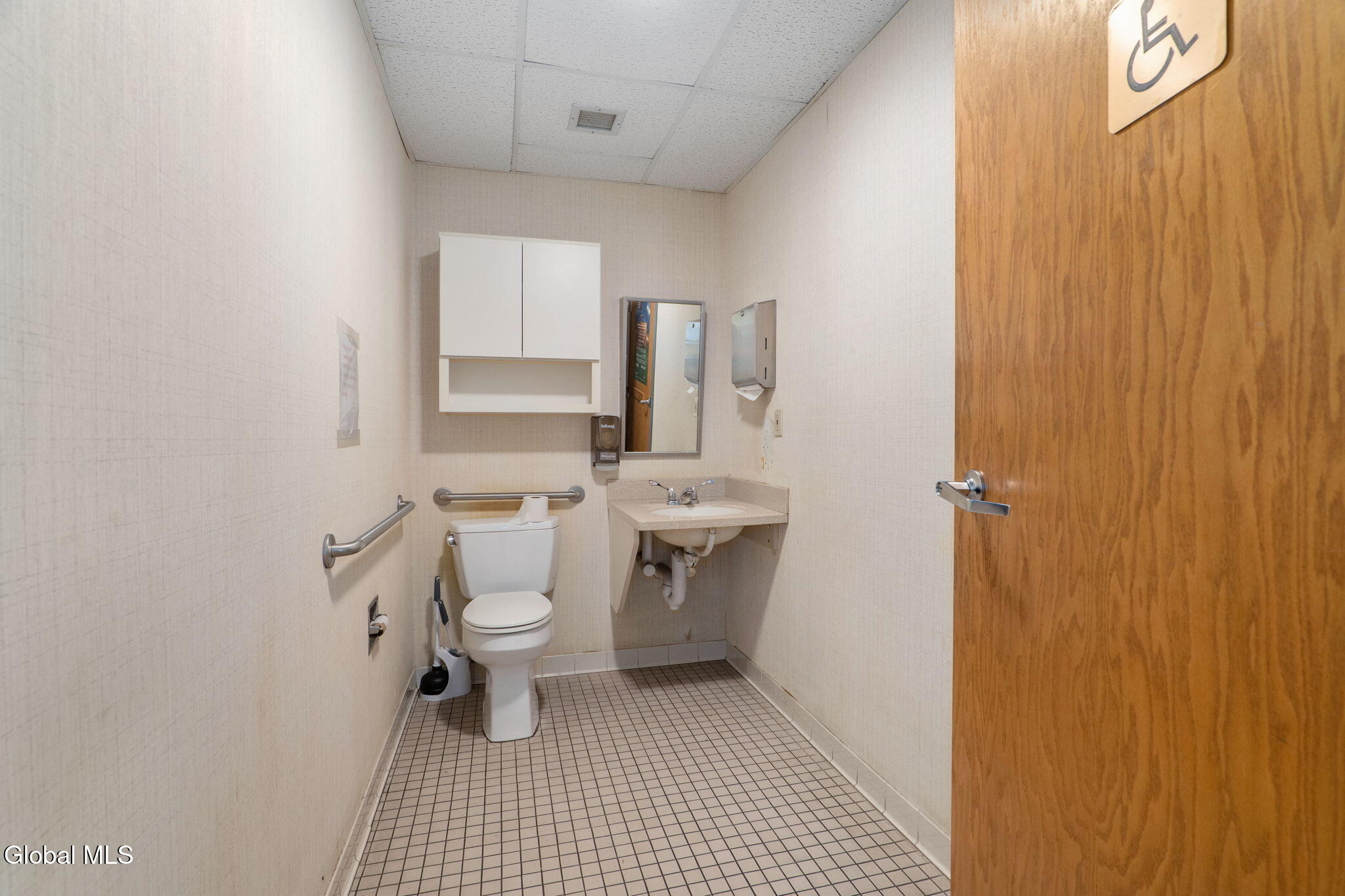 1201 Nott Street, Suite 102