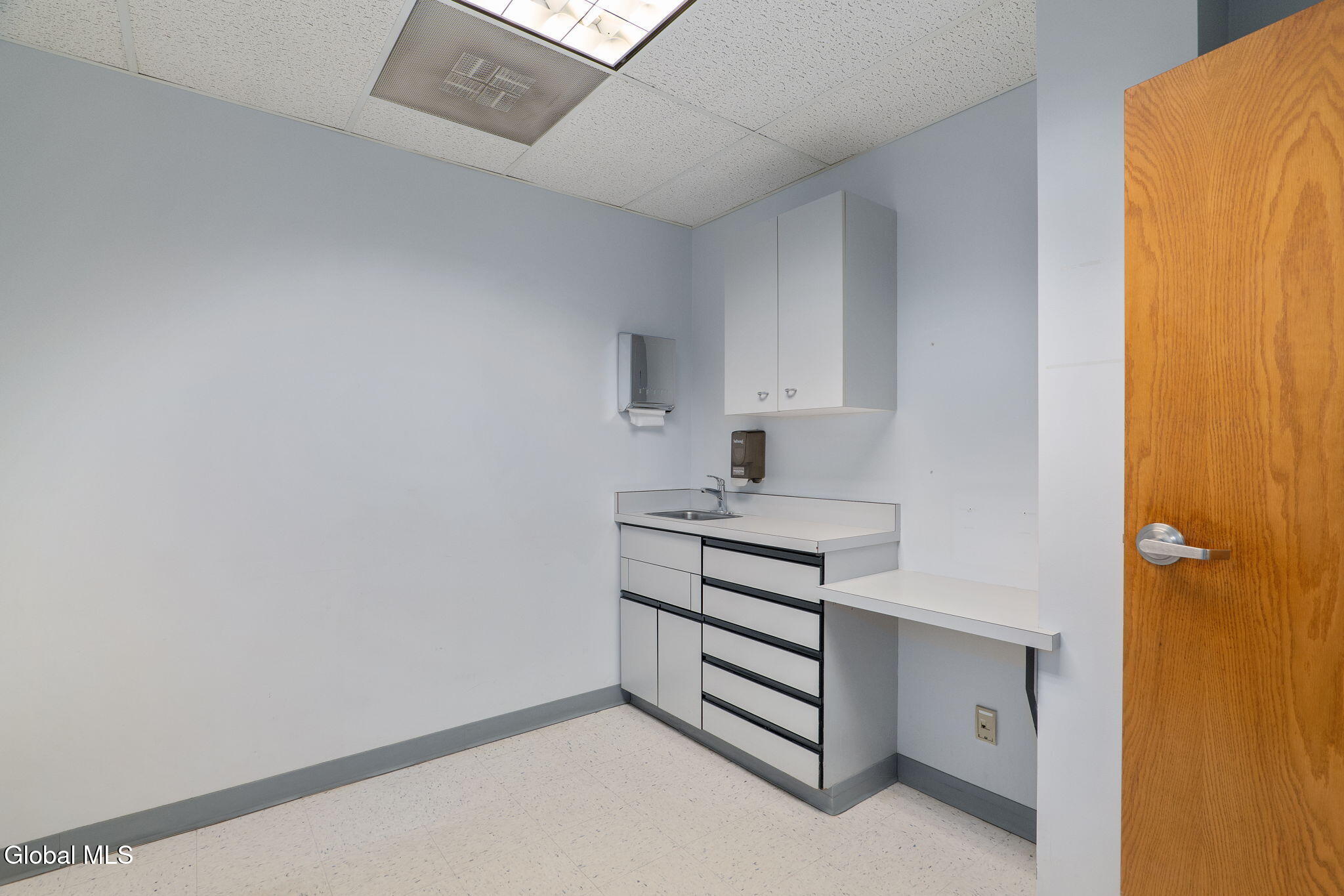 1201 Nott Street, Suite 102