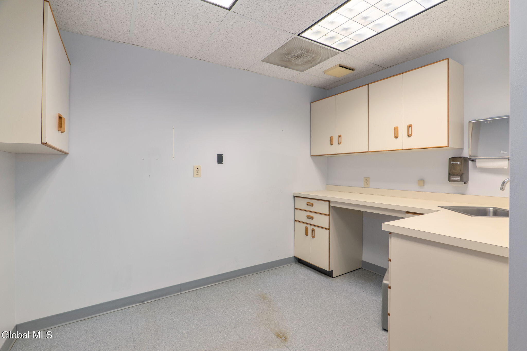 1201 Nott Street, Suite 102