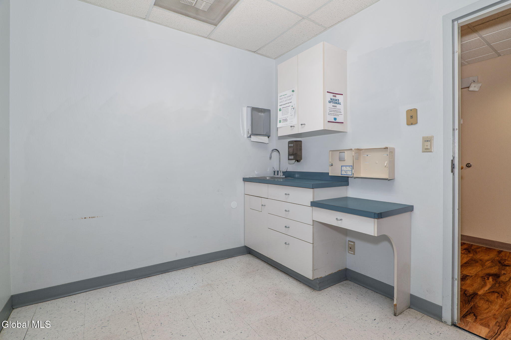1201 Nott Street, Suite 102