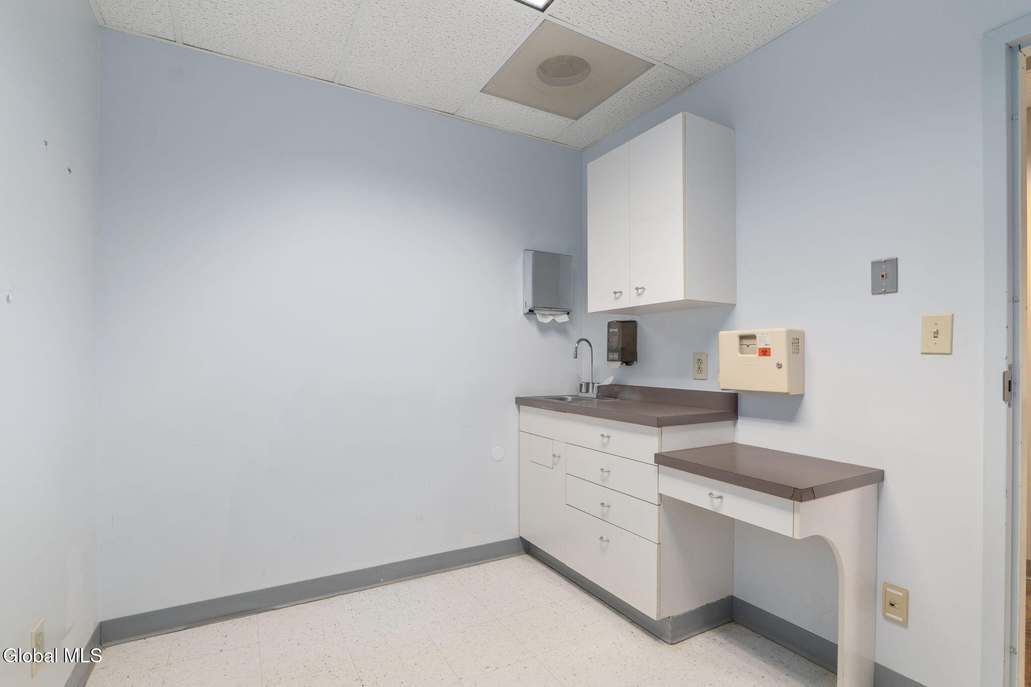 1201 Nott Street, Suite 102