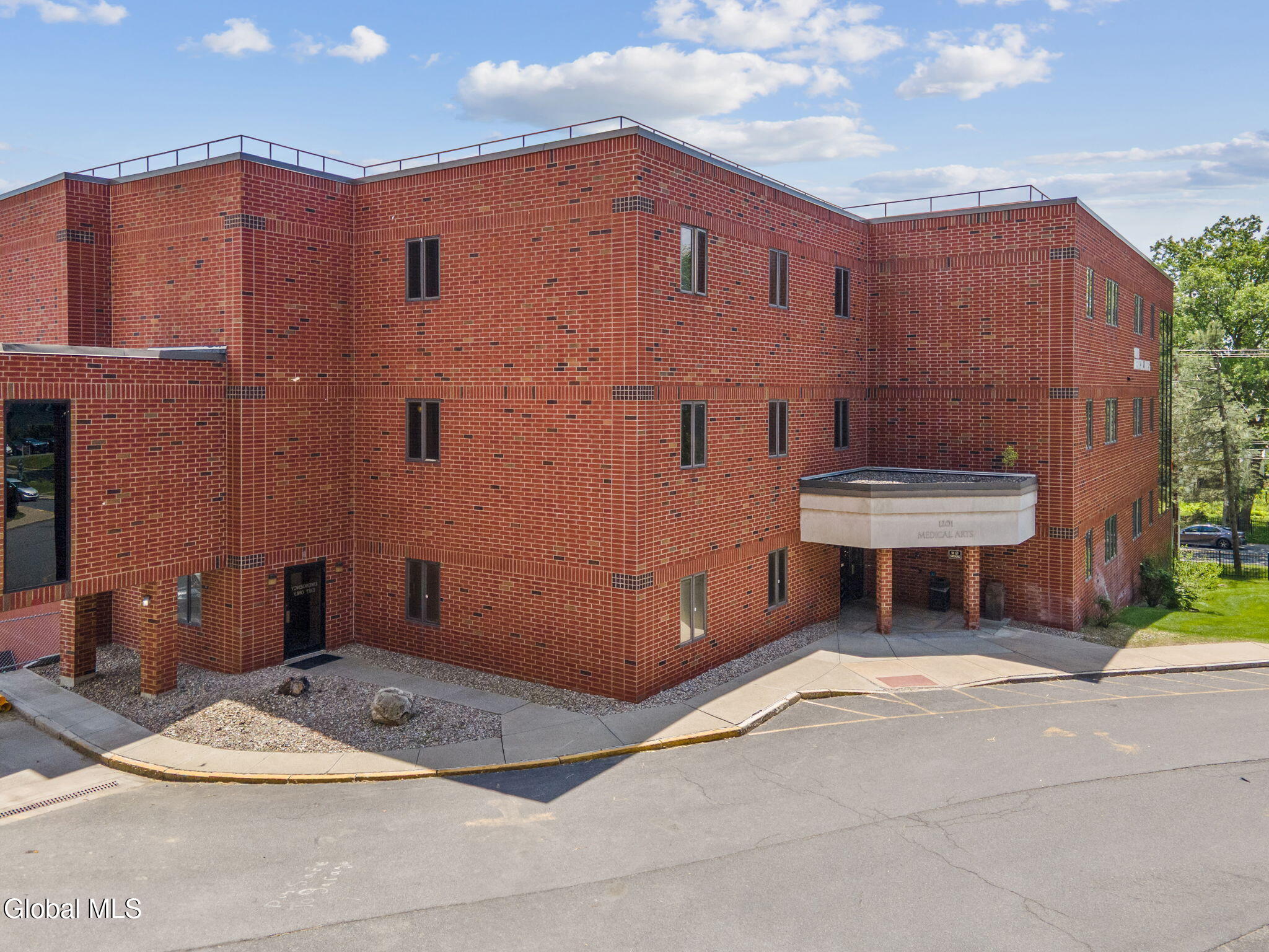 1201 Nott Street, Suite 102