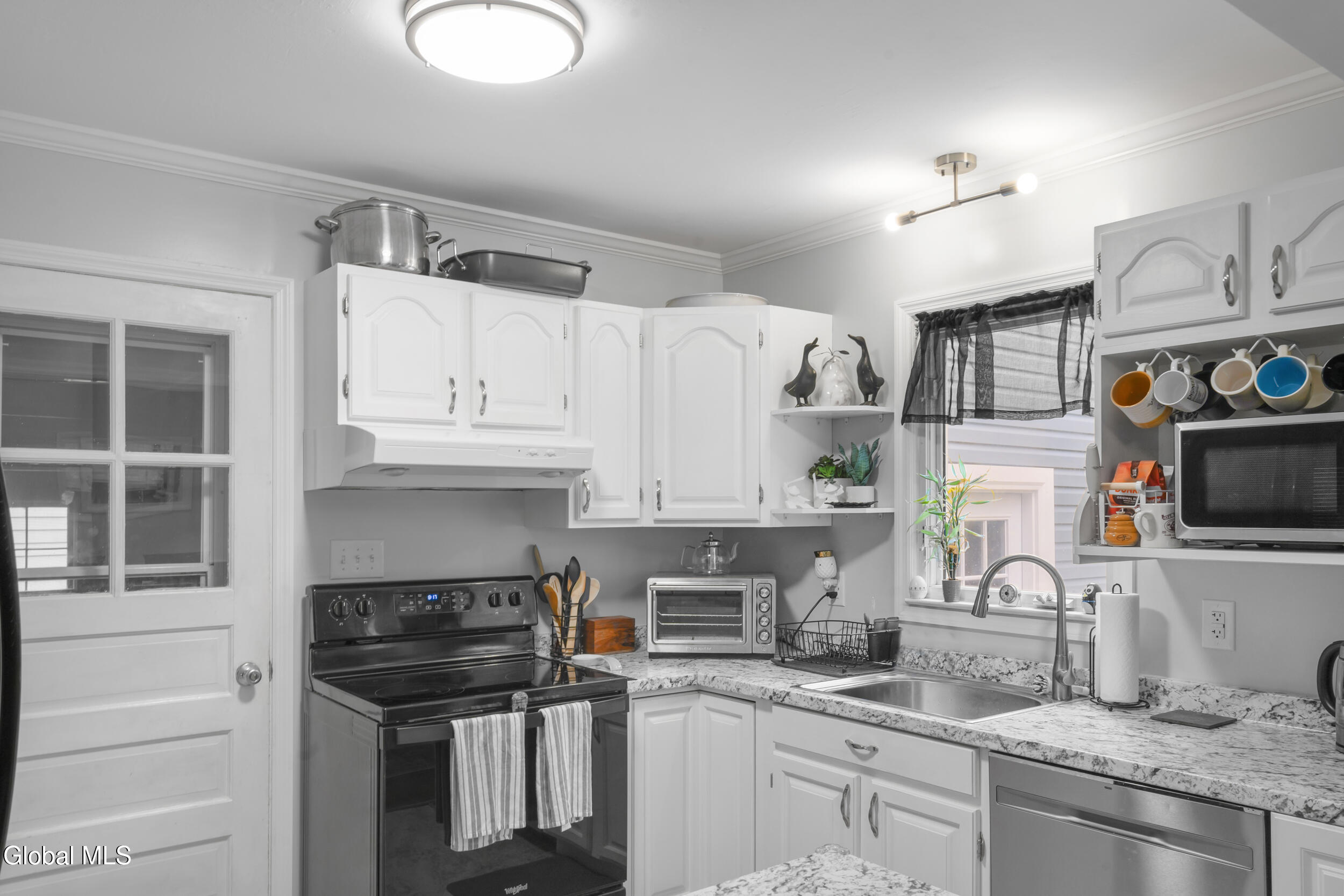 7 Willow Lane