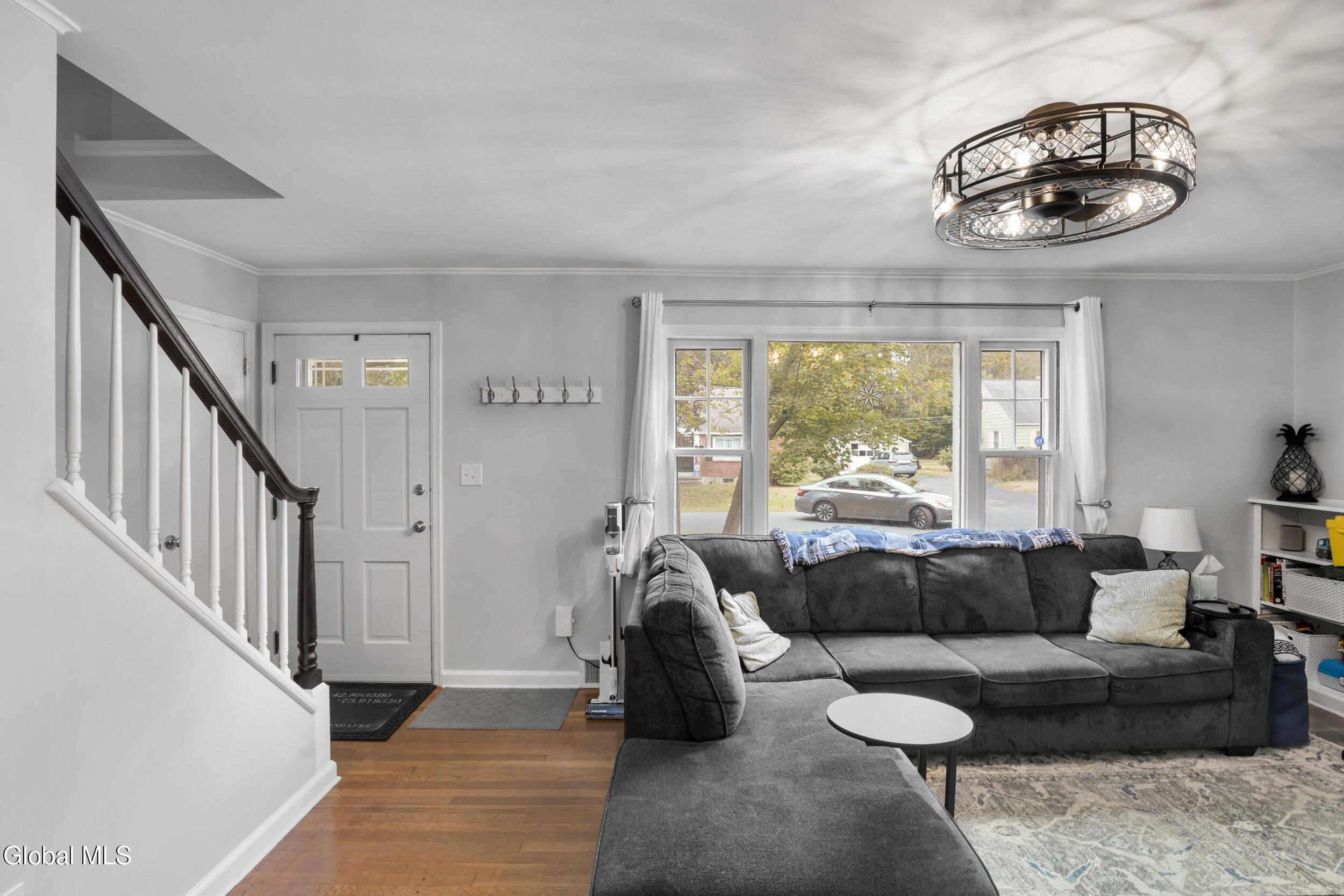 7 Willow Lane