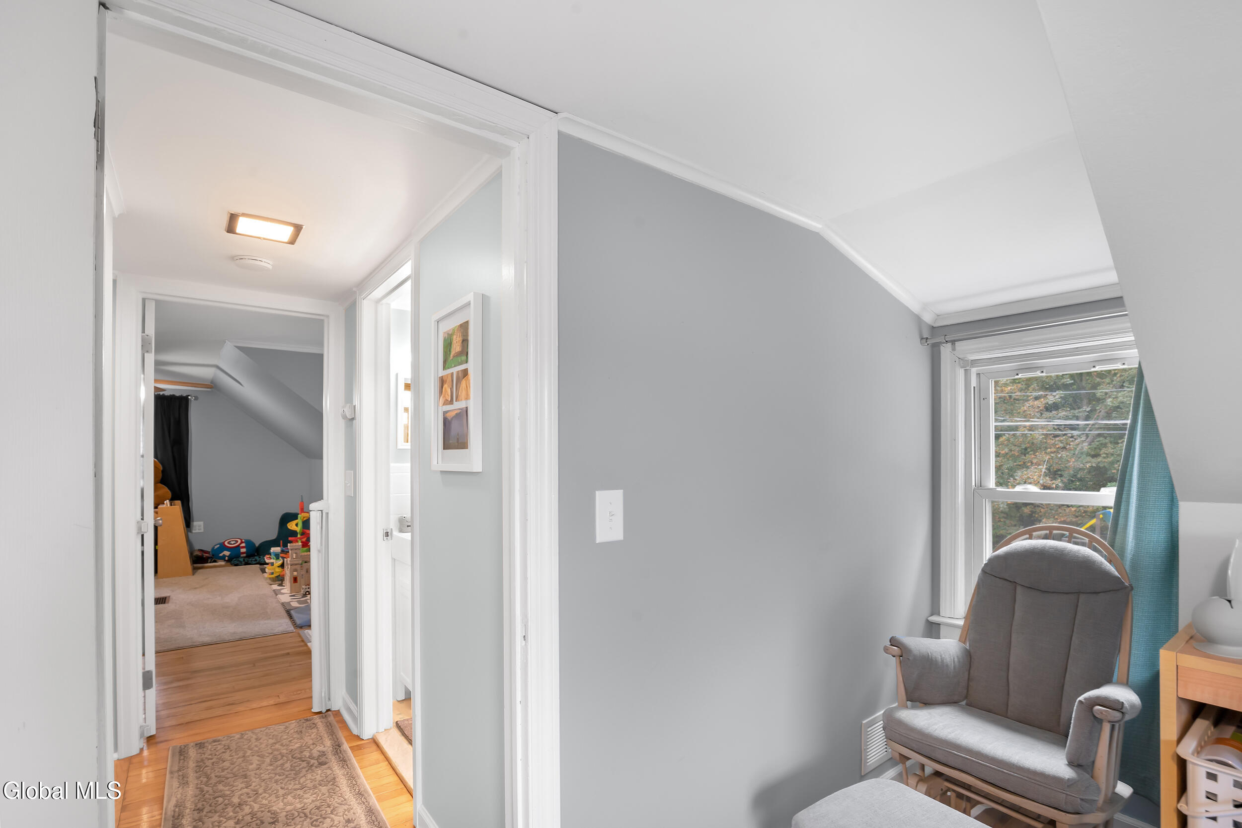 7 Willow Lane