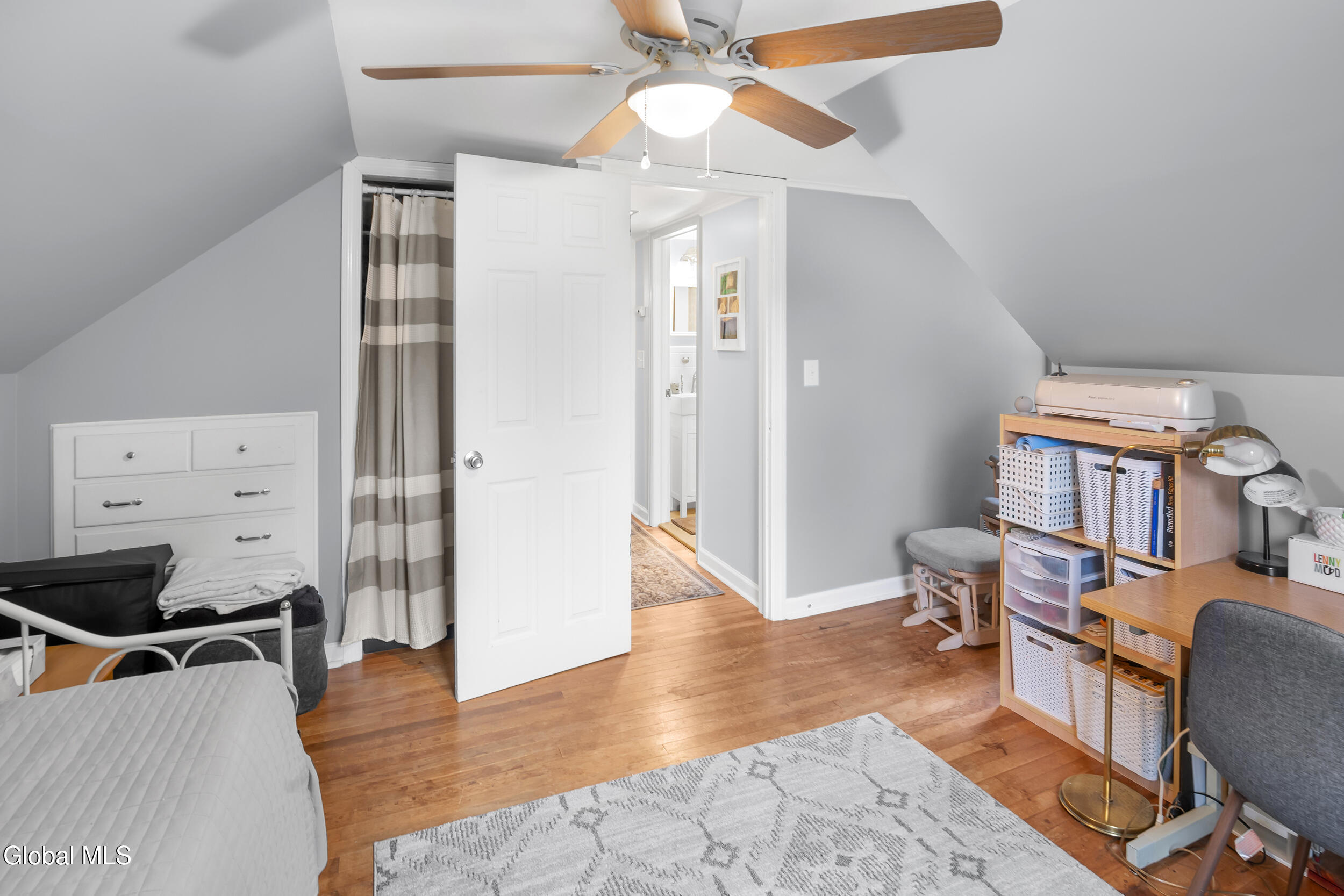7 Willow Lane