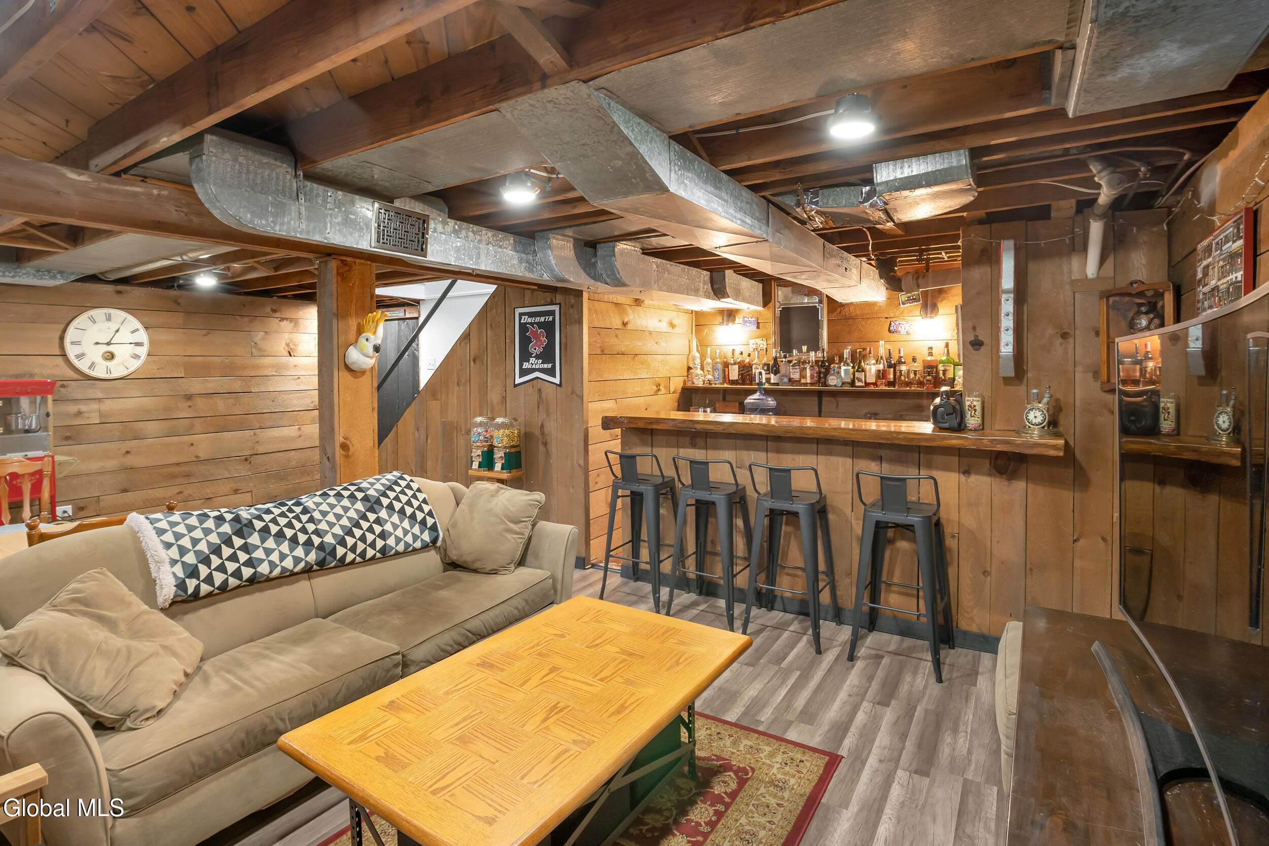 7 Willow Lane