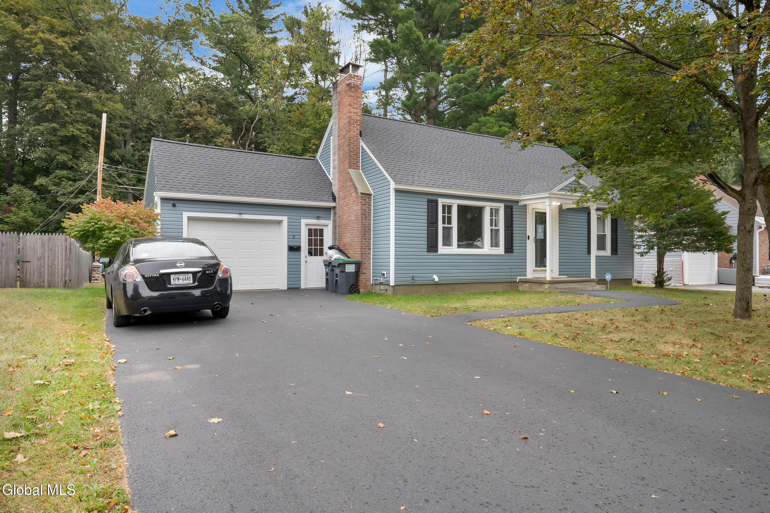 7 Willow Lane