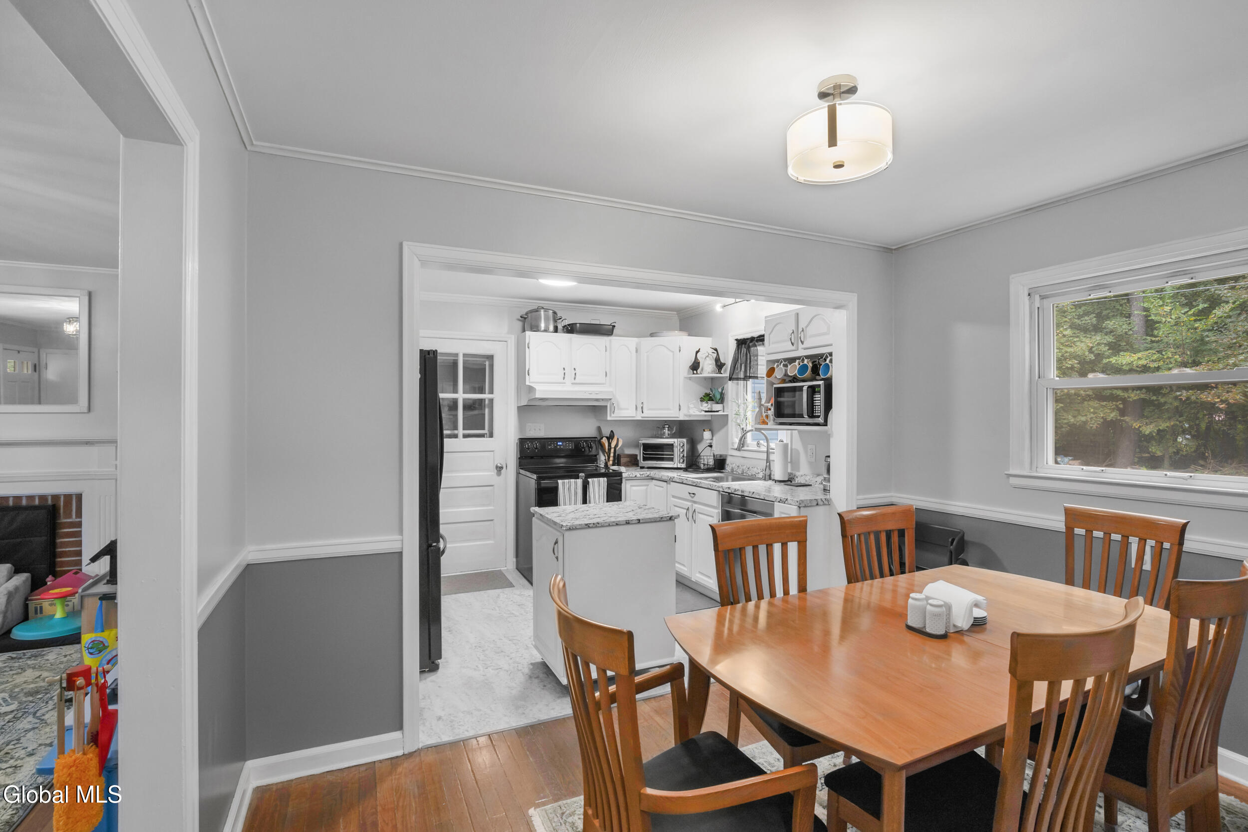 7 Willow Lane
