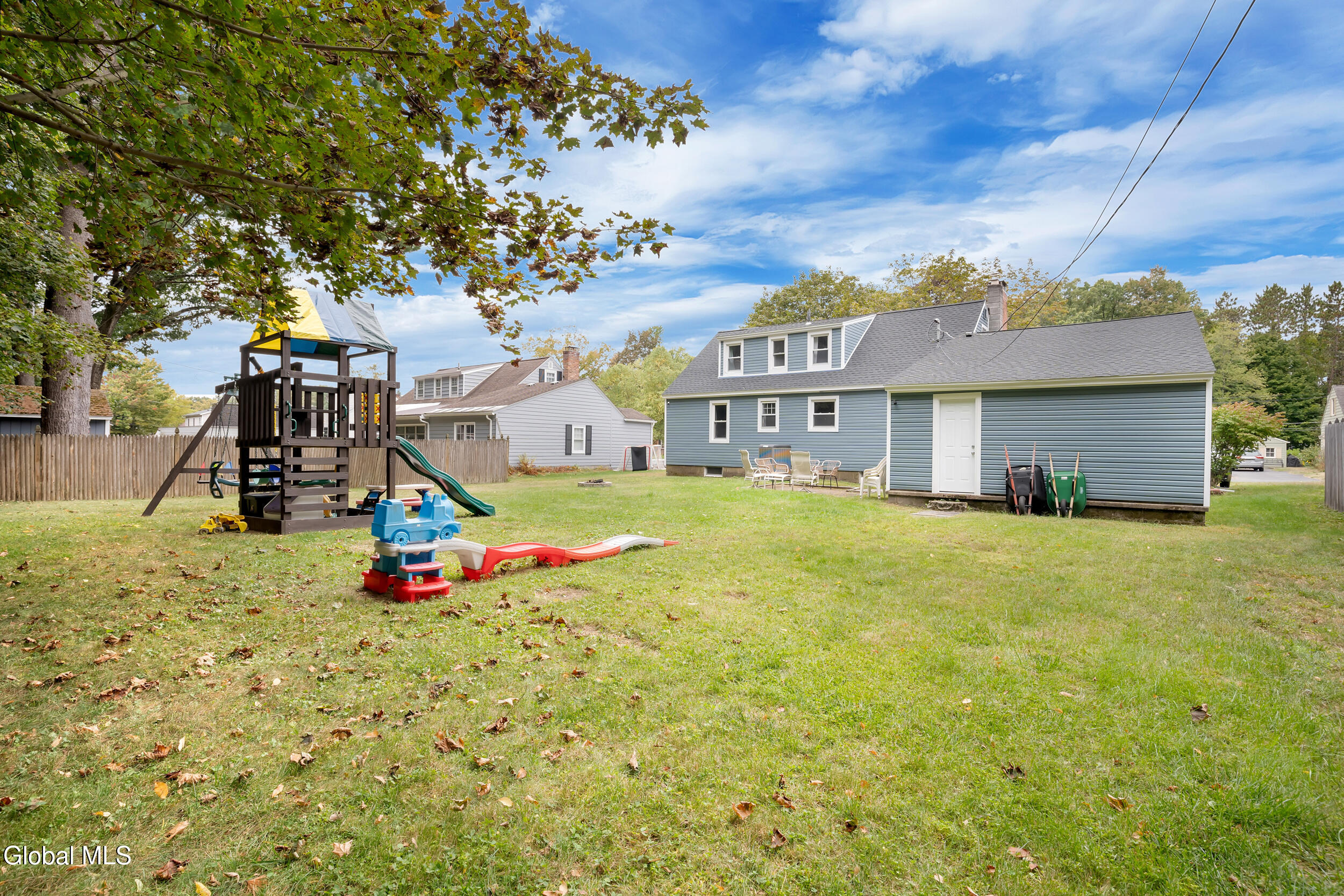 7 Willow Lane
