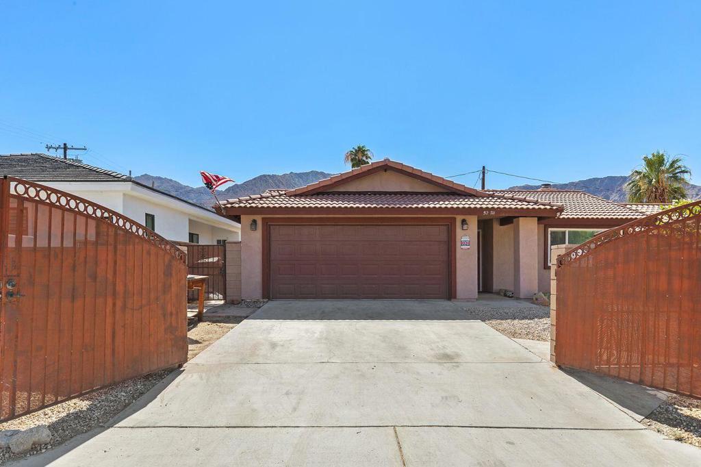 52711 Avenida Martinez