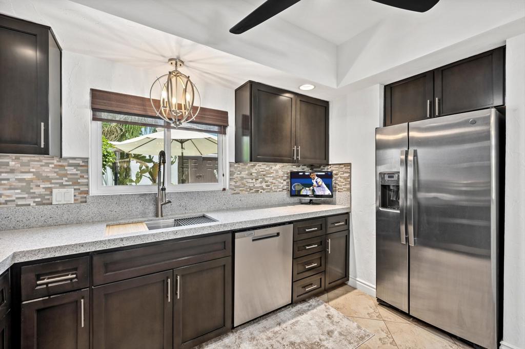 47650 Eisenhower Drive