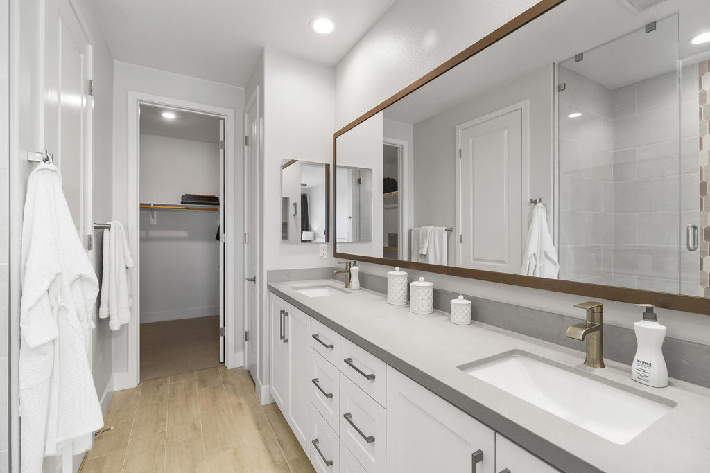 51575 Whiptail Drive