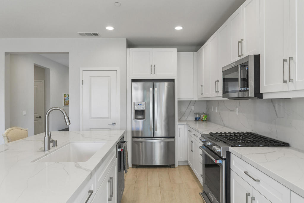 51575 Whiptail Drive