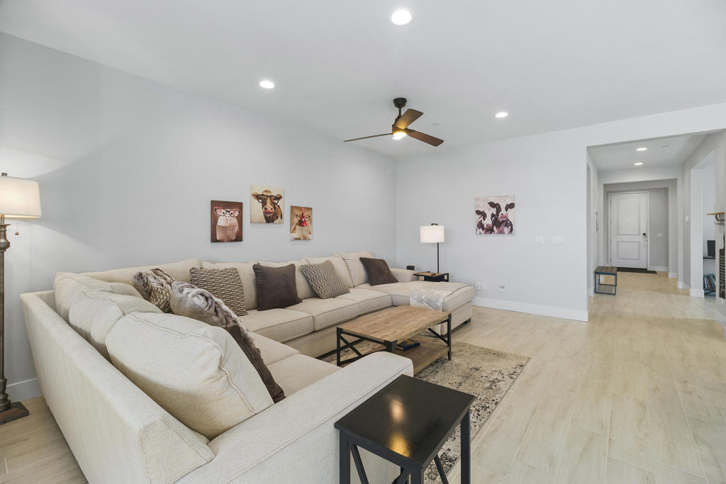 51575 Whiptail Drive