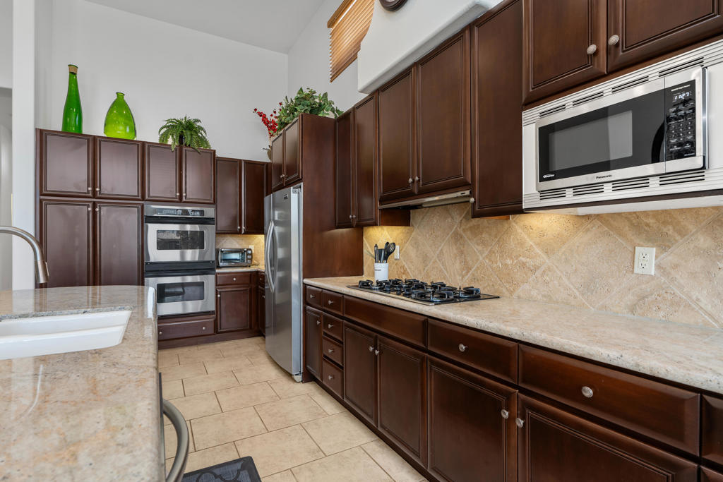 49940 W Mission Drive W