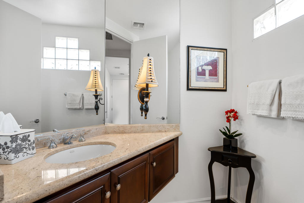 49940 W Mission Drive W