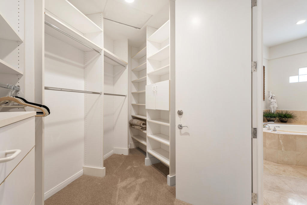 49360 W Mission Drive W