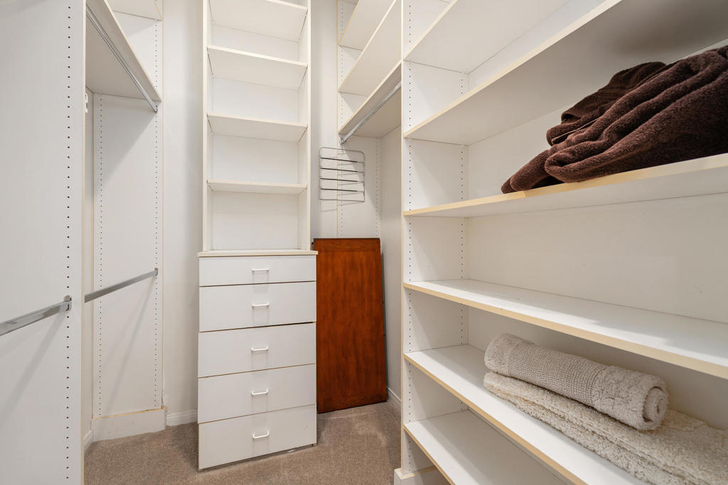 49360 W Mission Drive W