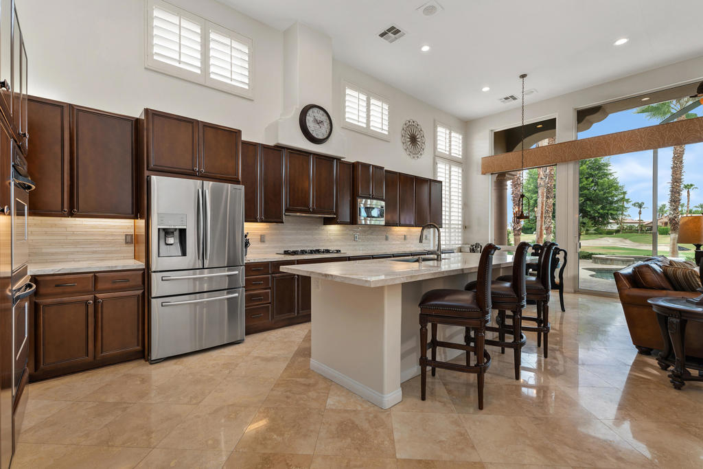 49360 W Mission Drive W