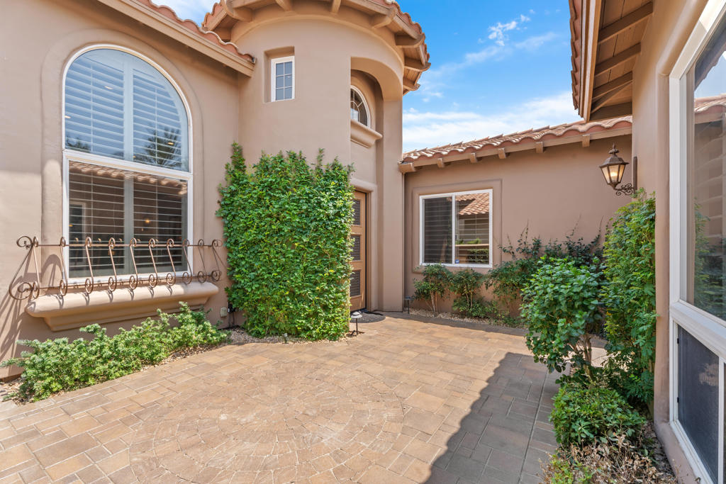 49360 W Mission Drive W