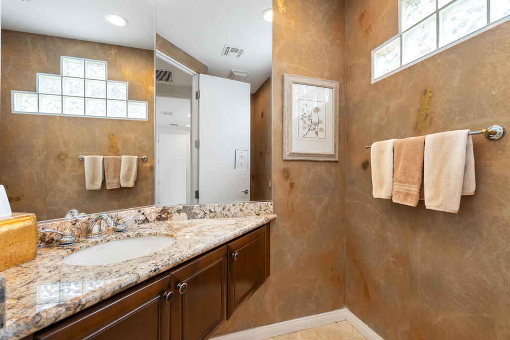 49360 W Mission Drive W