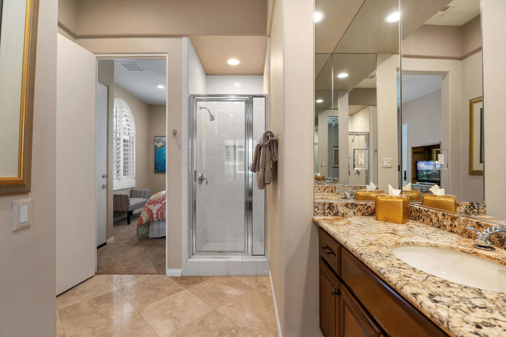 49360 W Mission Drive W