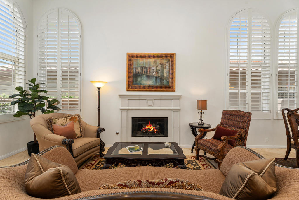 49360 W Mission Drive W