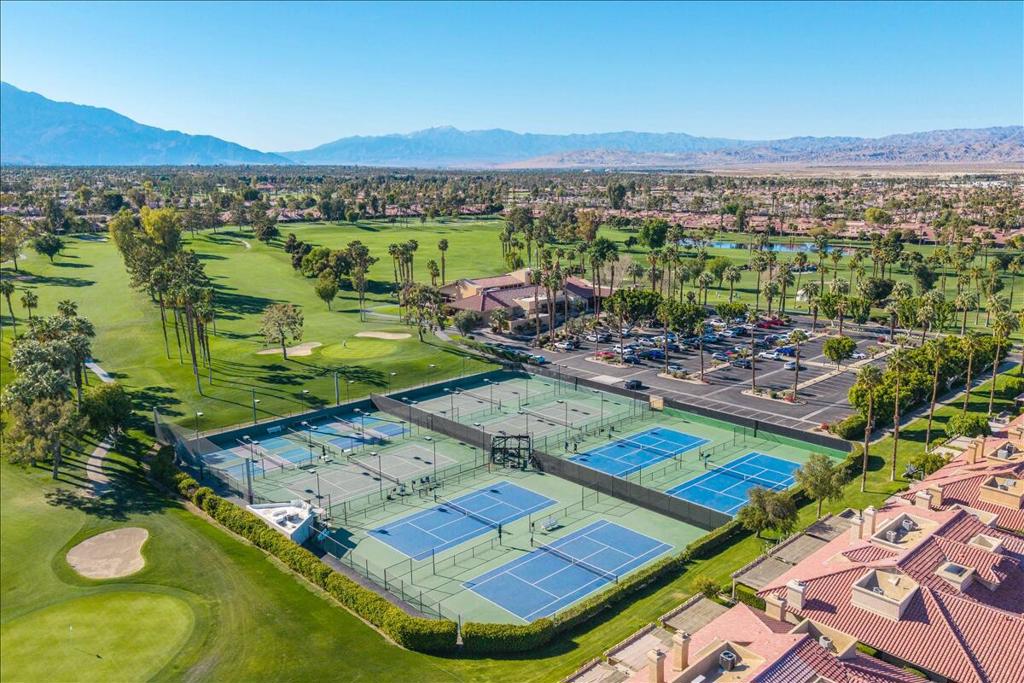 77689 Woodhaven Drive N