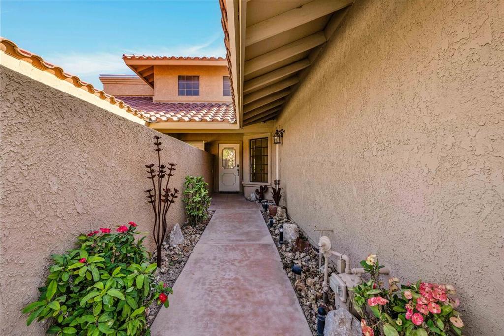 77689 Woodhaven Drive N