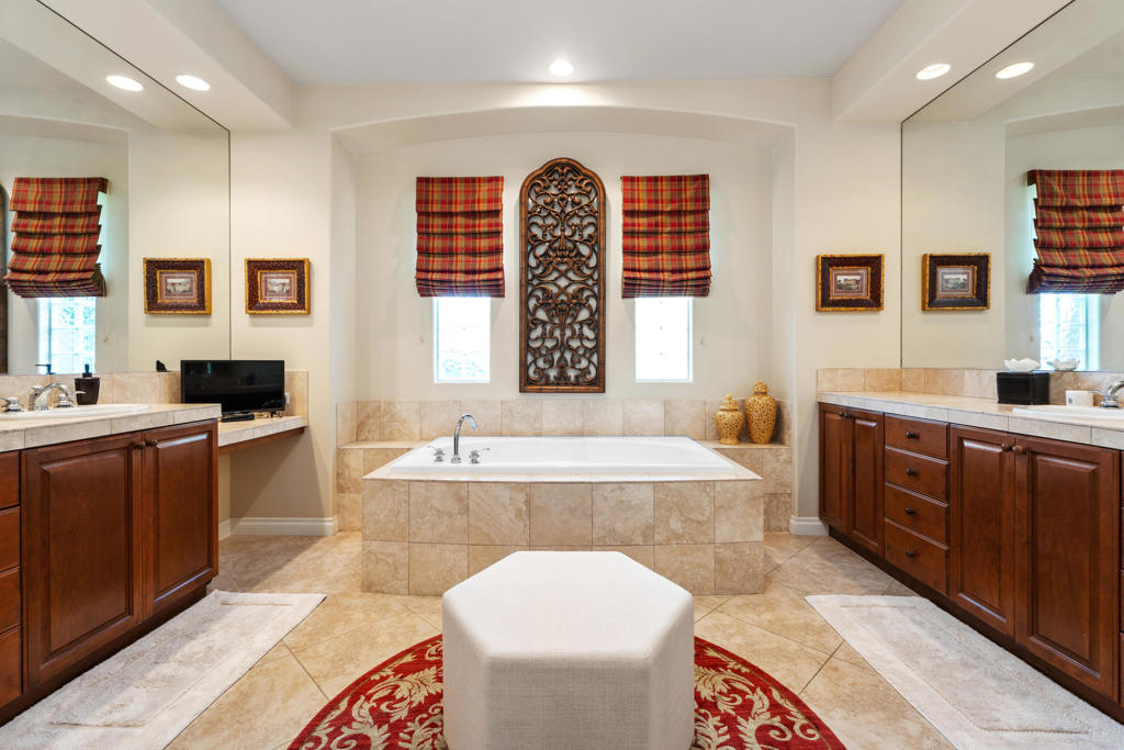 49500 Rancho San Francisquito