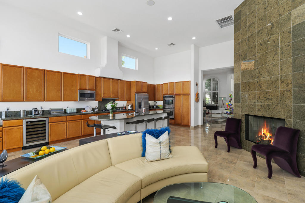 79950 E Mission Drive E