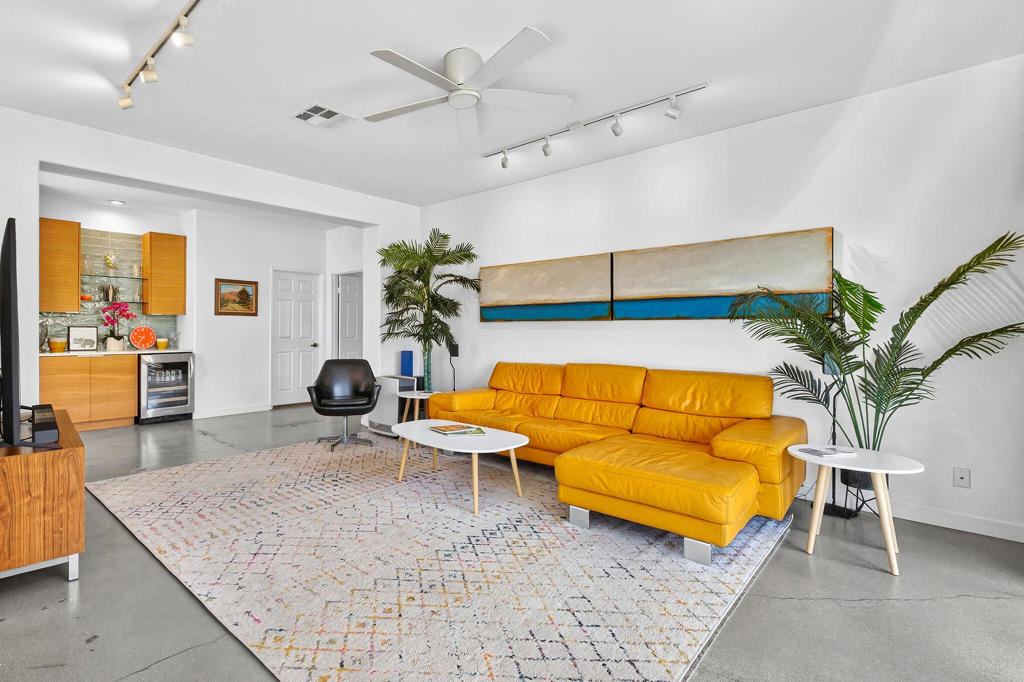 48653 Paseo Tarazo