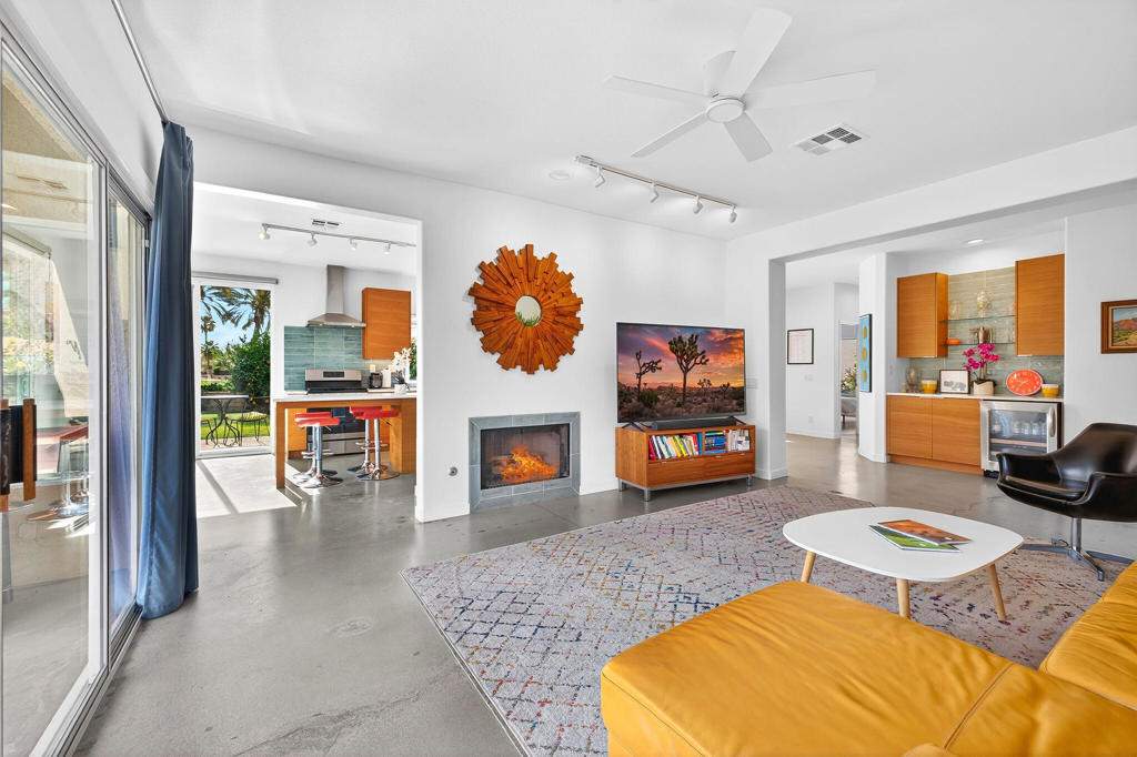 48653 Paseo Tarazo