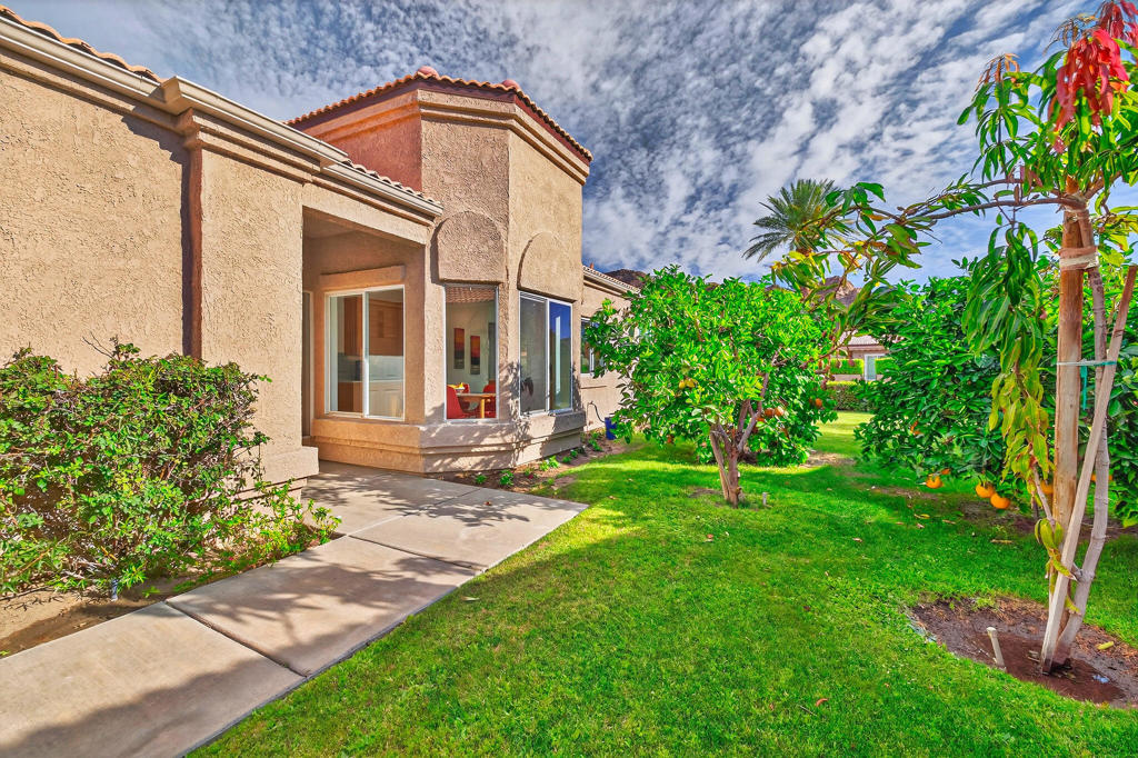 48653 Paseo Tarazo