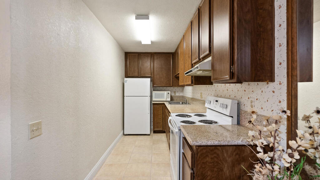 2820 N Arcadia Court 101