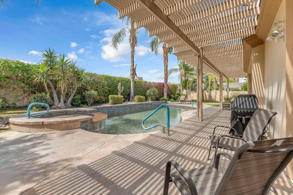 44397 Mesquite Drive