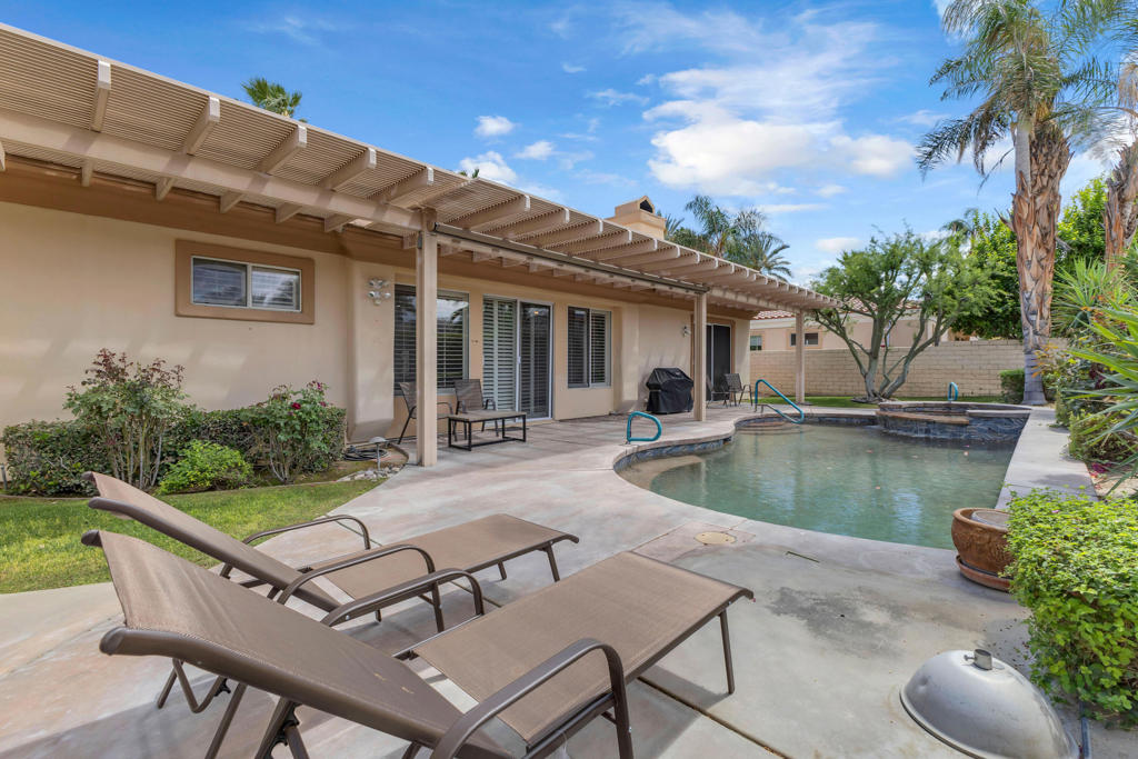 44397 Mesquite Drive