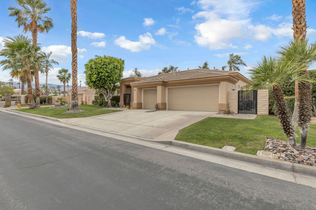 44397 Mesquite Drive
