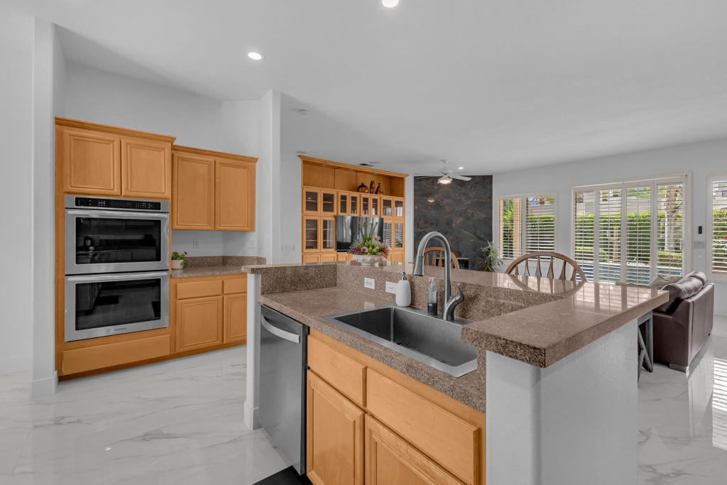 44397 Mesquite Drive