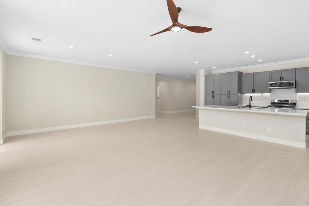 82372 Padova Drive