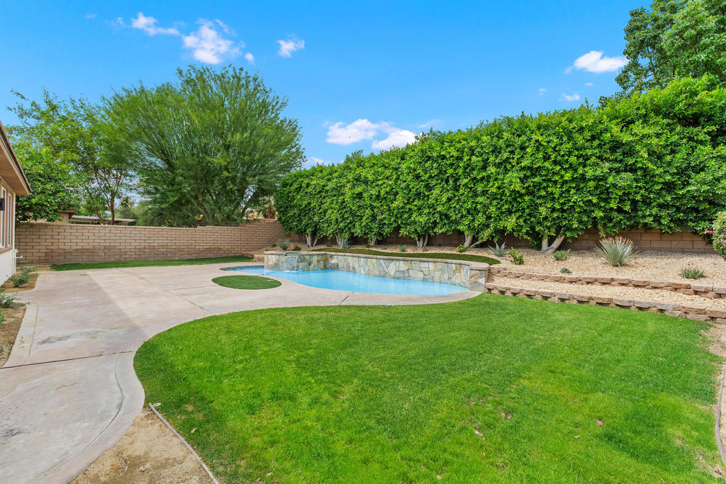 82372 Padova Drive
