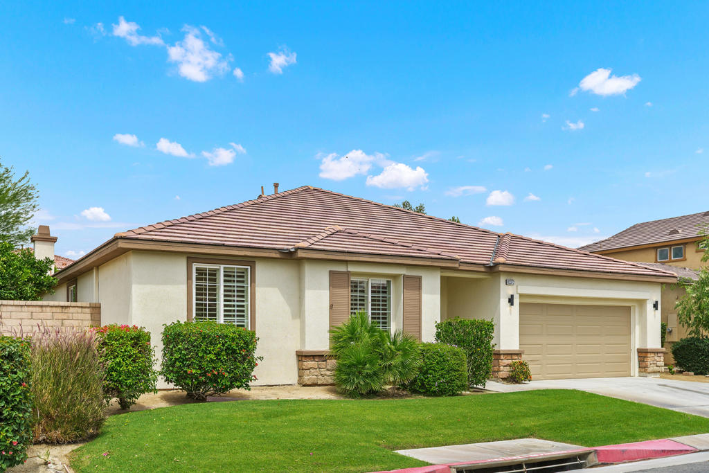 82372 Padova Drive