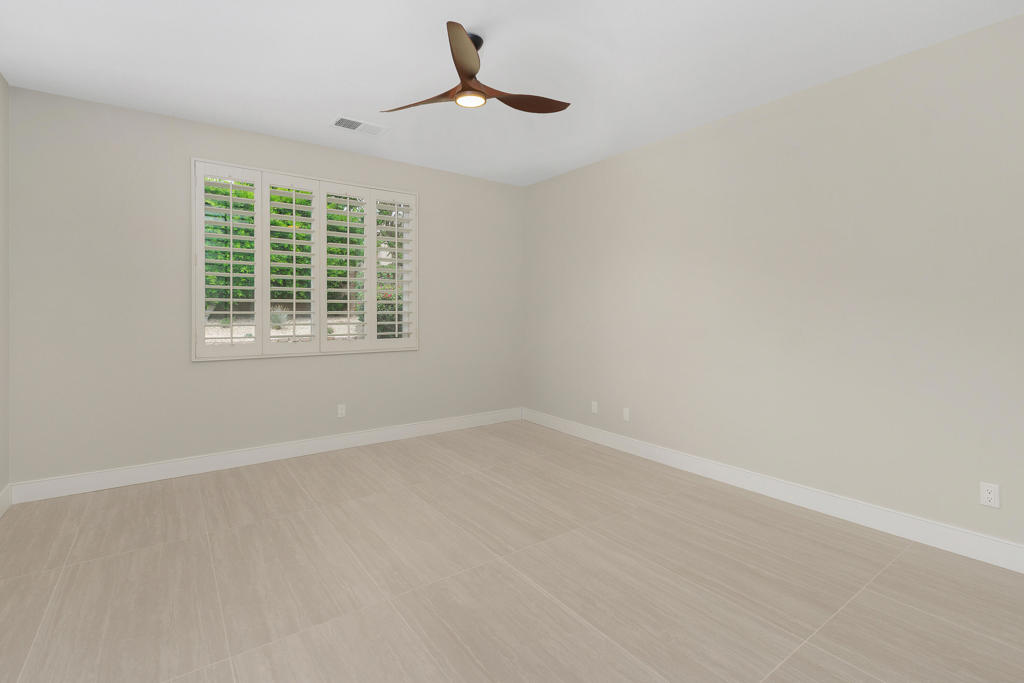82372 Padova Drive