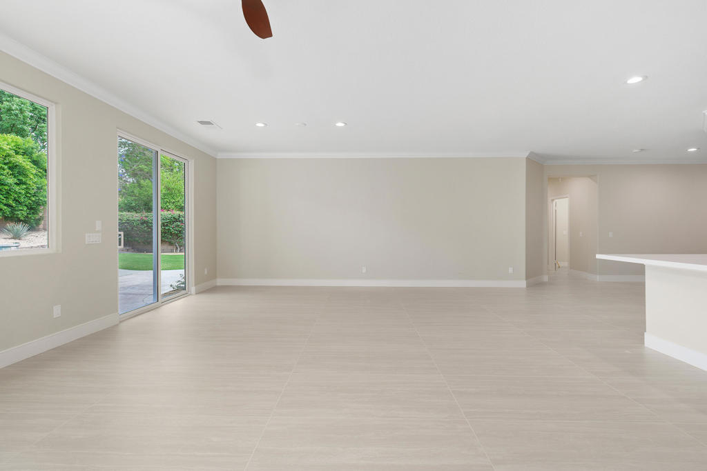 82372 Padova Drive